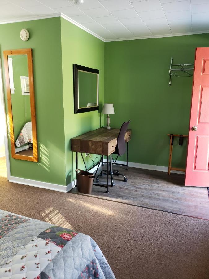 Blue Ridge Motel Schroon Lake Экстерьер фото