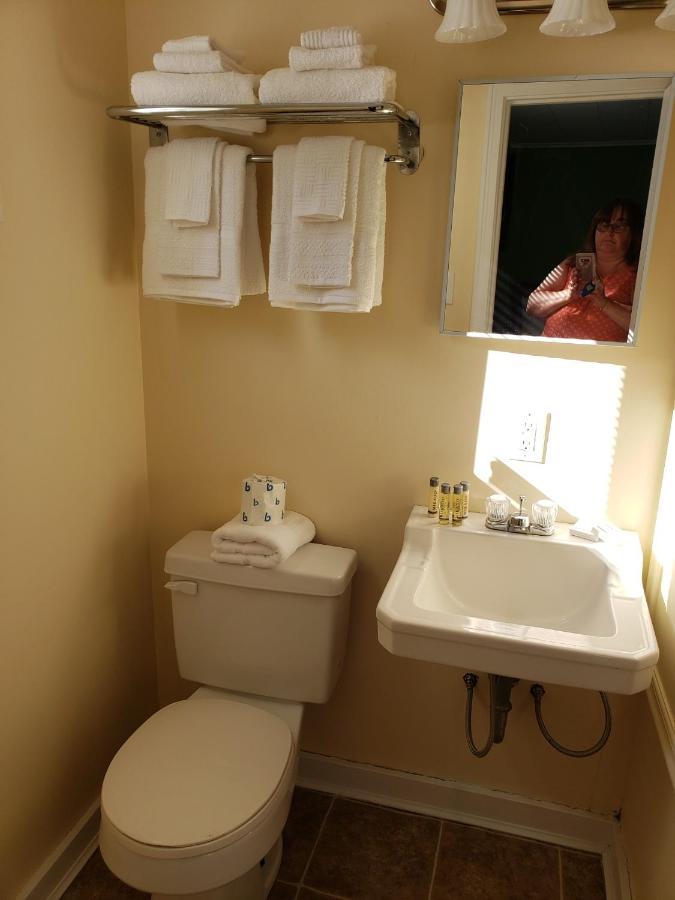 Blue Ridge Motel Schroon Lake Экстерьер фото