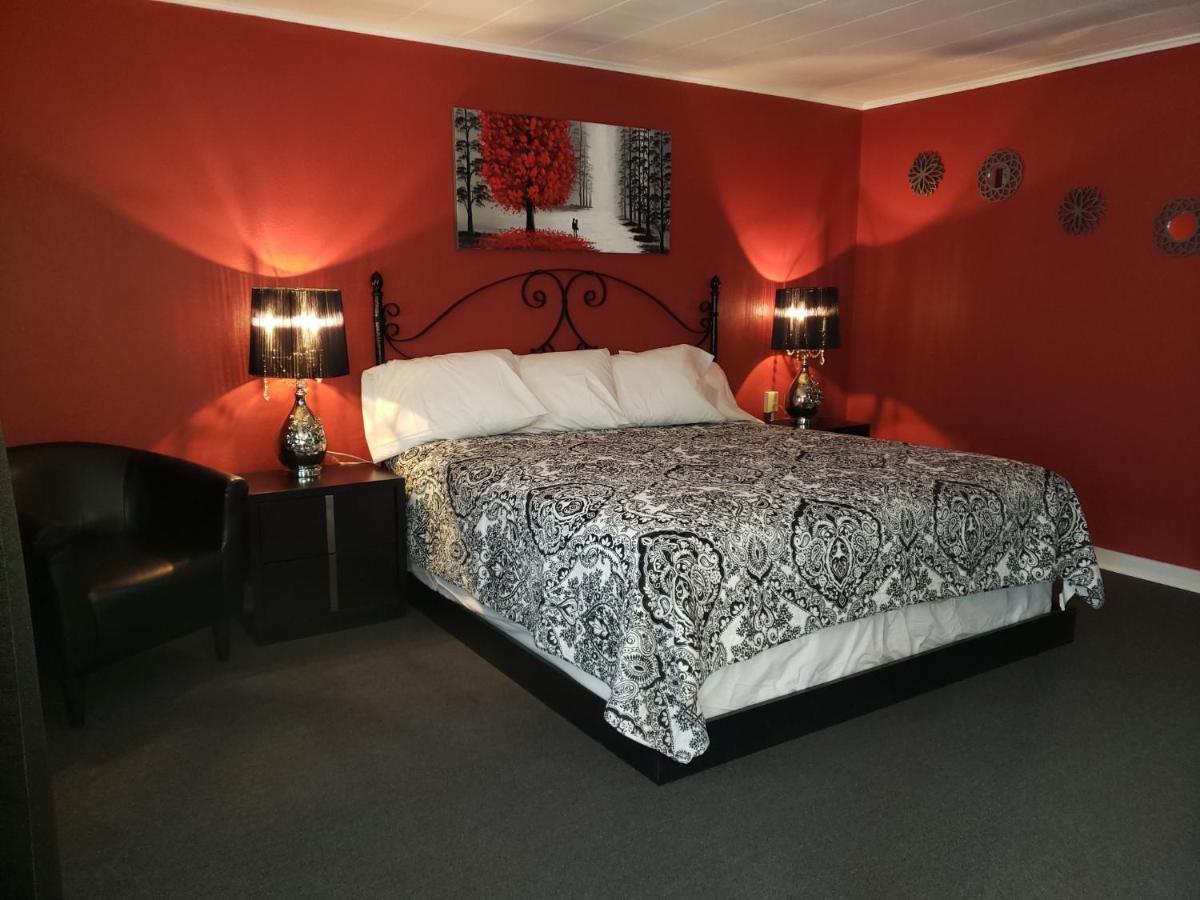 Blue Ridge Motel Schroon Lake Экстерьер фото