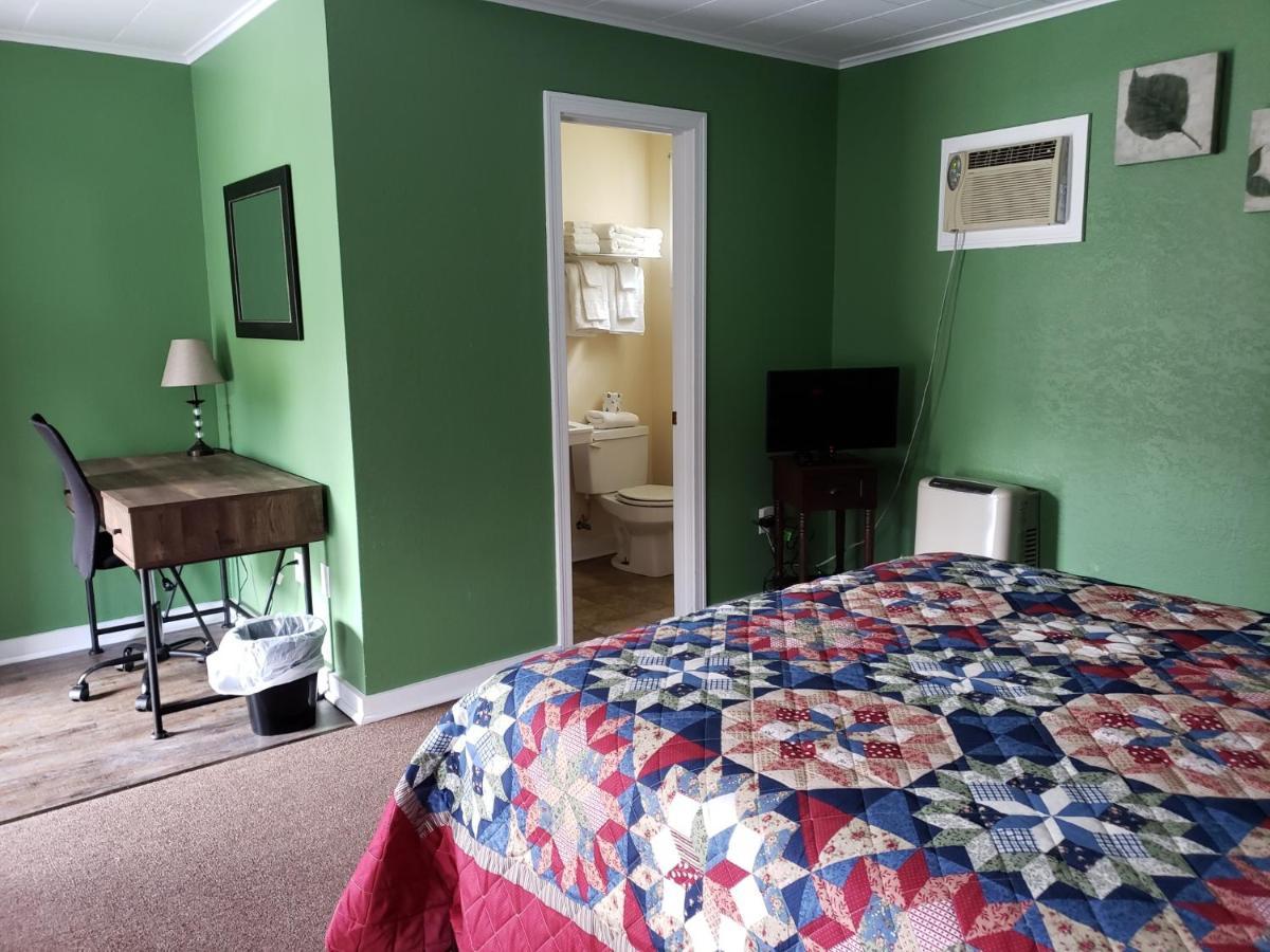 Blue Ridge Motel Schroon Lake Экстерьер фото